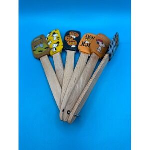 Lot of six silicone small kitchen spatulas Halloween Thanksgiving snoopy peanuts